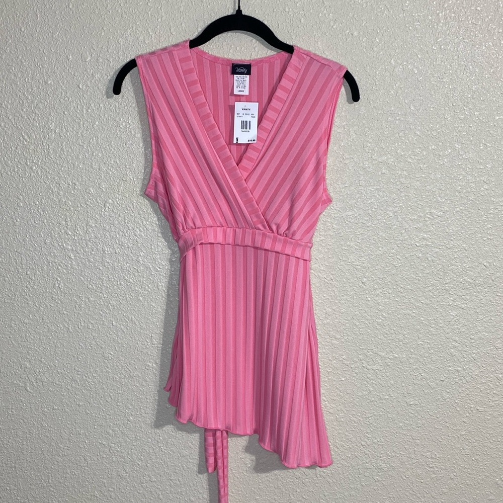 Vanity Asymmetrical Hem Top NWT Size L (Juniors)